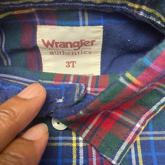 Wrangler red white blue button down long sleeve plaid shirt 3T - Picture 3 of 4